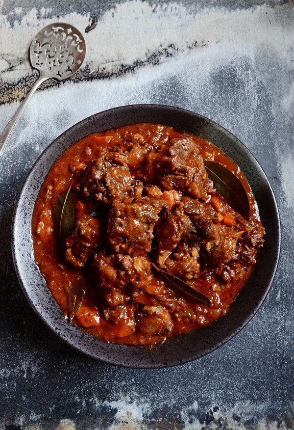 Slow braised red wine oxtail | South Africa's best oxtail recipe