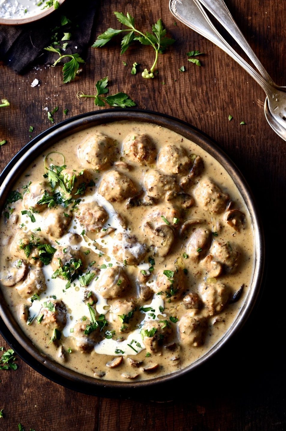 Creamy Swedish meatballs with mushrooms | Comfort food