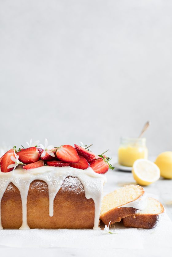 The Best Lemon Drizzle Cake | Bibbyskitchen recipes | Baking