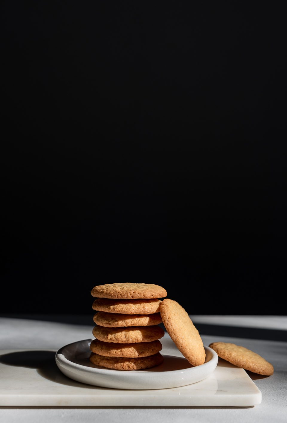 Crisp Coconut Cookies 